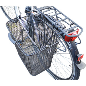 Bike with rear store basket