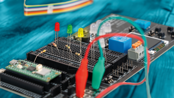 Набір Raspberry Pi Pico Explorer, включаючи Pico WH