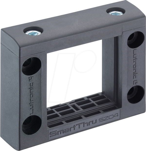Рамка SmartThru™, степень защиты IP66, размер 4, с 4 панелями с люверсами.