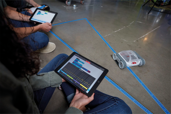 Sphero RVR+, роботизированный автомобиль