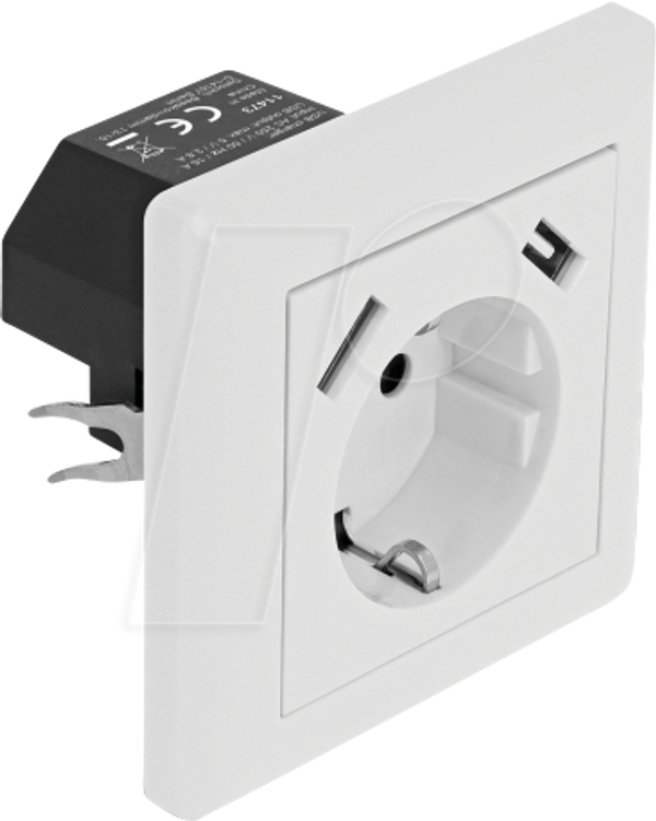 Вбудована розетка з 2 портами USB для зарядки 2x 2,8 A.