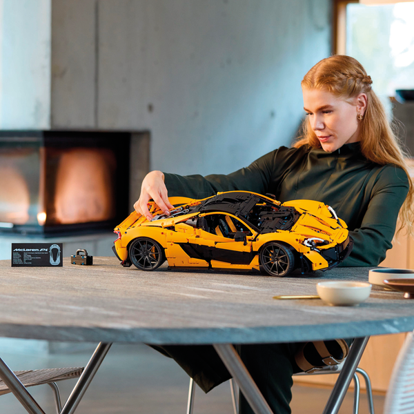 LEGO® Technic McLaren P1™